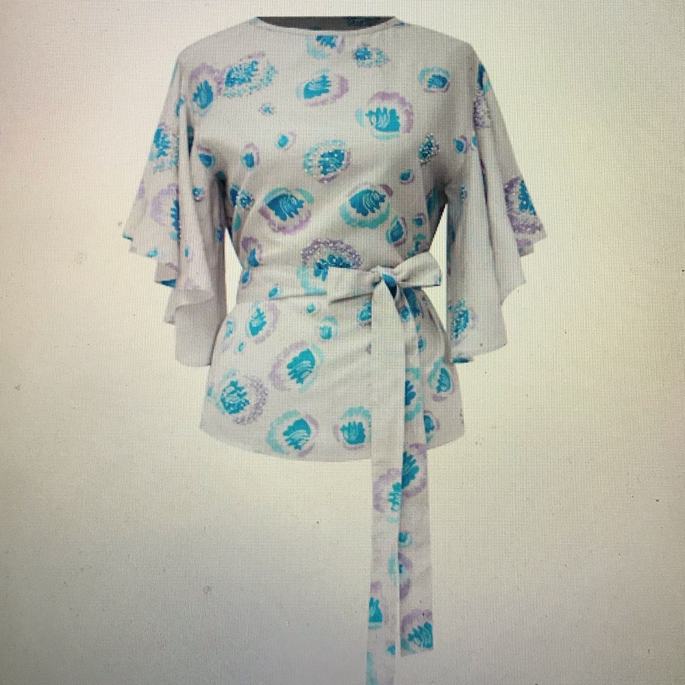 All Things Mochi Lara top